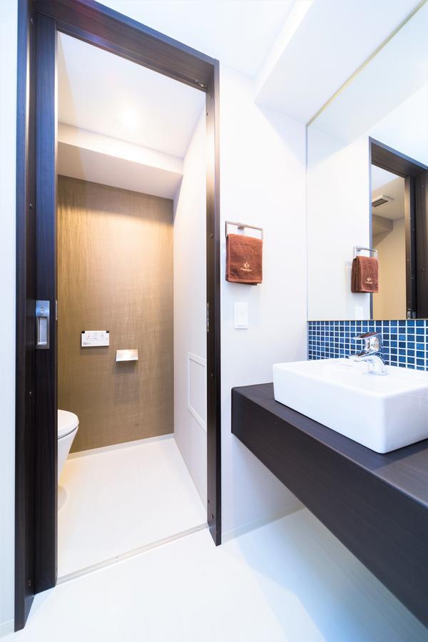 Shinsaibashi Crystal Hotel Осака Екстериор снимка